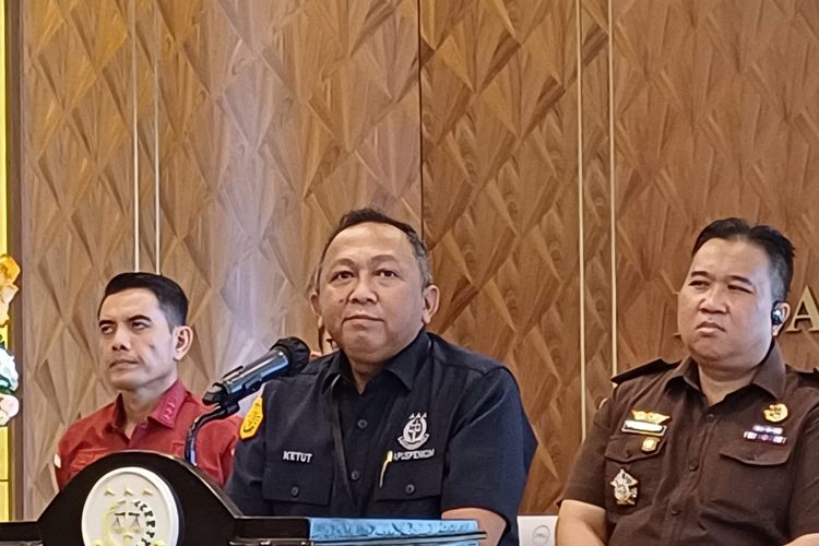 Keterangan: Kepala Pusat Penerangan Hukum Kejagung Ketut Sumedana dalam konferensi pers di Kejagung, Jakarta, Rabu (29/5/2024).